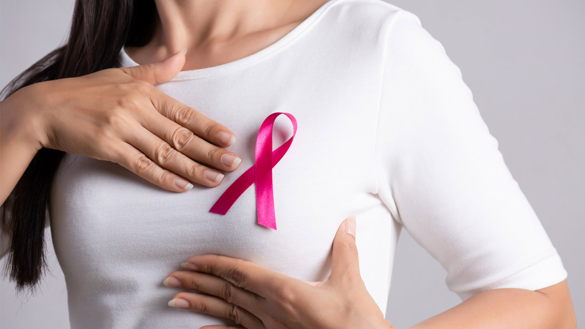 5 Early Warning Signs Of Breast Cancer You Should Look Out For